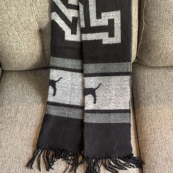 Victoria’s Secret PINK Scarf - Picture 5 of 6